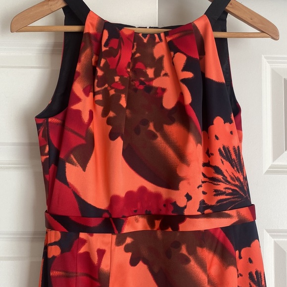 TAHARI Floral Satin Sheath Pencil Style Dress - Picture 2 of 13